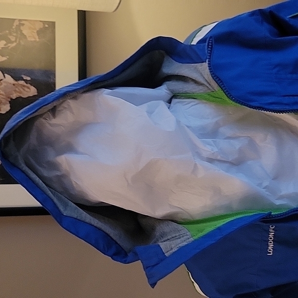 London Fog Windbreaker - Picture 2 of 7